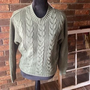 Size xs green American eagle sweater NWT